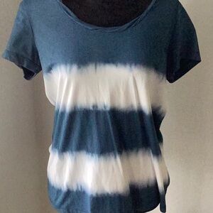 Like new St. John’s Bay tie-dye tee